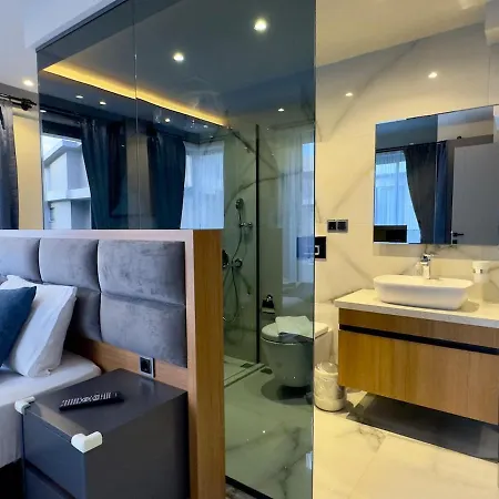 Burberry&sauna Whirlpool Turkish Bath Pool Bbq Fethiye