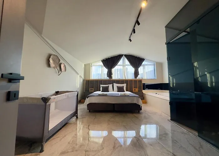 Burberry&sauna Whirlpool Turkish Bath Pool Bbq