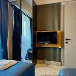 Burberry&sauna Whirlpool Turkish Bath Pool Bbq Villa *